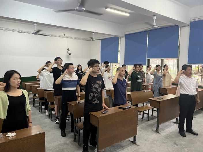 会计学院党委成立师生联合党支部