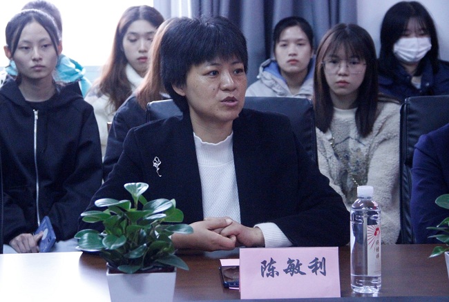 陈敏利老师发言 张迅摄.jpg