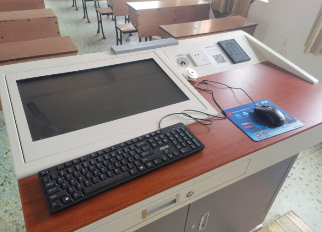 以学生为中心，竭力改善教学条件——2026世界杯官方合作网站多媒体教室完成整体更新迭代